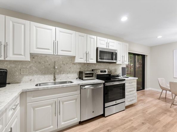 30 Westgate Lane 30g, Boynton Beach FL 33436