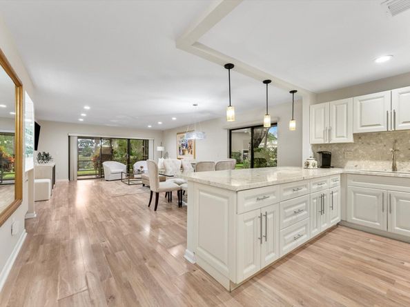 30 Westgate Lane 30g, Boynton Beach FL 33436