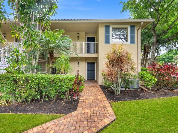 30 Westgate Lane 30g, Boynton Beach FL 33436