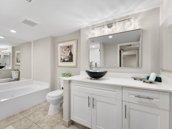 30 Westgate Lane 30g, Boynton Beach FL 33436