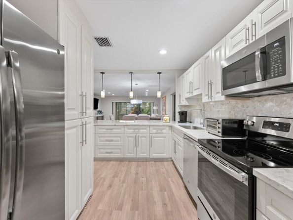 30 Westgate Lane 30g, Boynton Beach FL 33436
