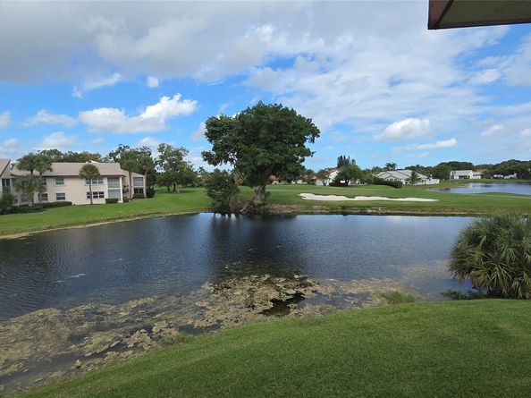 8751 Holly Ct 202, Tamarac FL 33321