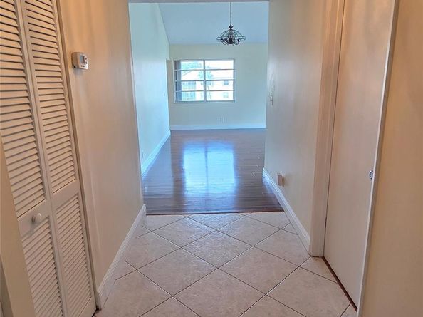 8751 Holly Ct 202, Tamarac FL 33321