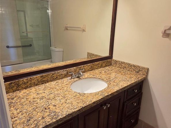 8751 Holly Ct 202, Tamarac FL 33321