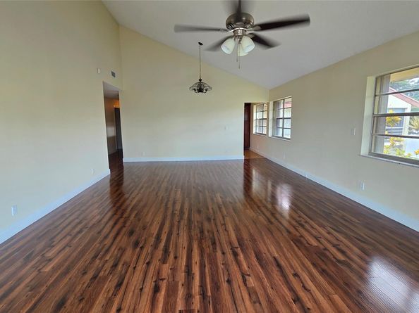 8751 Holly Ct 202, Tamarac FL 33321