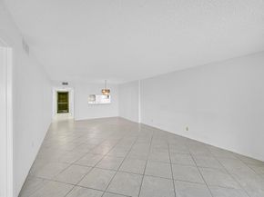 4725 Lucerne Lakes Boulevard E 411, Lake Worth FL 33467