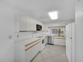 4725 Lucerne Lakes Boulevard E 411, Lake Worth FL 33467