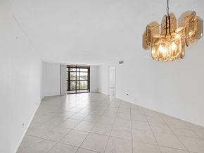 4725 Lucerne Lakes Boulevard E 411, Lake Worth FL 33467