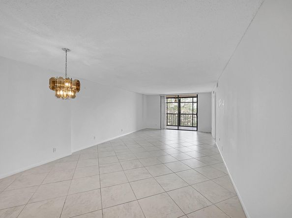 4725 Lucerne Lakes Boulevard E 411, Lake Worth FL 33467