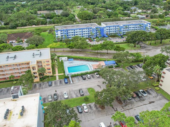 4725 Lucerne Lakes Boulevard E 411, Lake Worth FL 33467