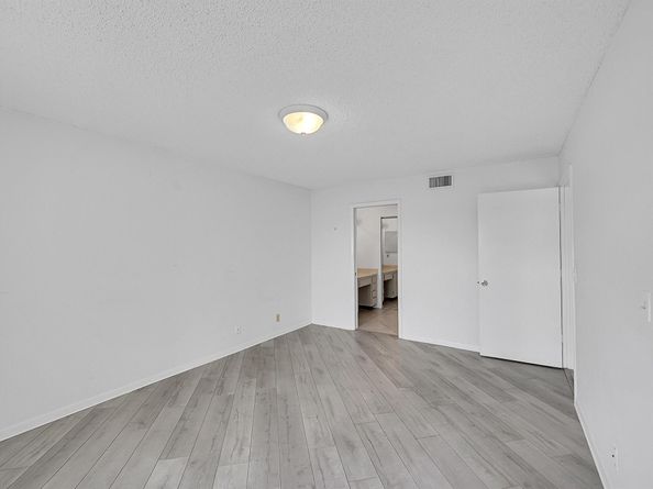 4725 Lucerne Lakes Boulevard E 411, Lake Worth FL 33467