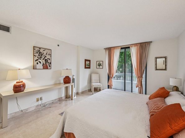 23200 Camino Del Mar 201, Boca Raton FL 33433