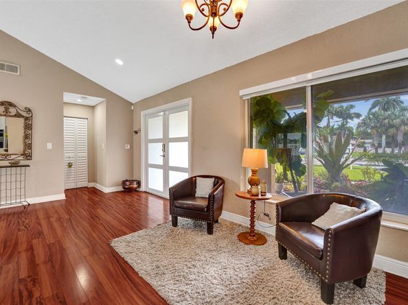 14580 Fairfax Pl, Davie FL 33325