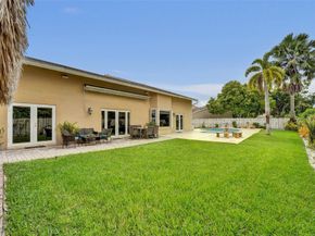 14580 Fairfax Pl, Davie FL 33325