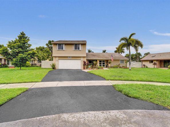 14580 Fairfax Pl, Davie FL 33325
