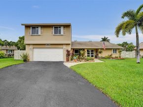 14580 Fairfax Pl, Davie FL 33325