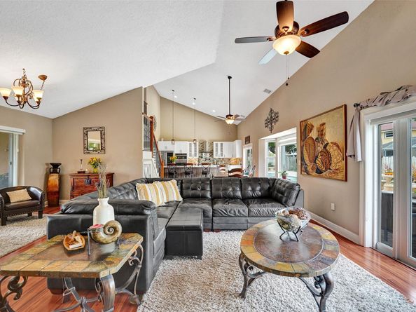 14580 Fairfax Pl, Davie FL 33325