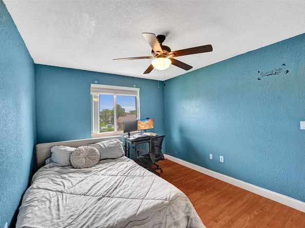 14580 Fairfax Pl, Davie FL 33325
