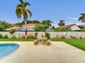 14580 Fairfax Pl, Davie FL 33325