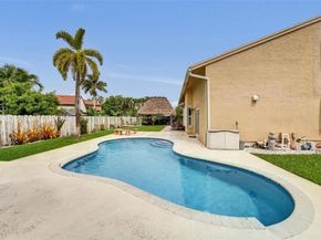 14580 Fairfax Pl, Davie FL 33325