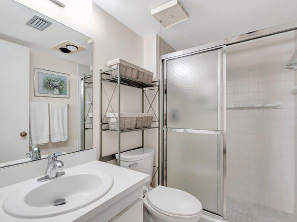 3154 Via Poinciana 211, Lake Worth FL 33467