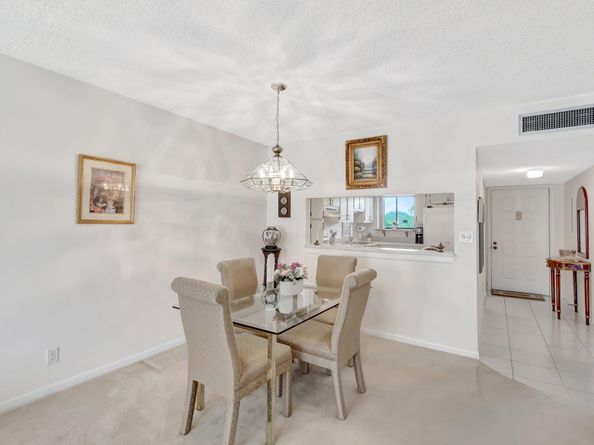 3154 Via Poinciana 211, Lake Worth FL 33467