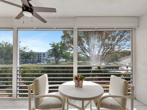 3154 Via Poinciana 211, Lake Worth FL 33467