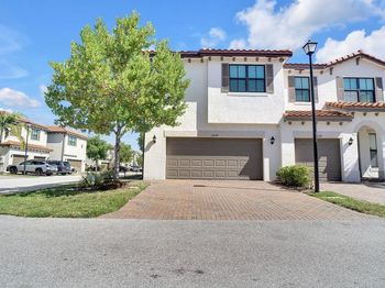 2030 Oysterwood Ln