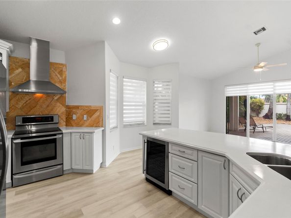 1523 SW 161st Ave, Pembroke Pines FL 33027