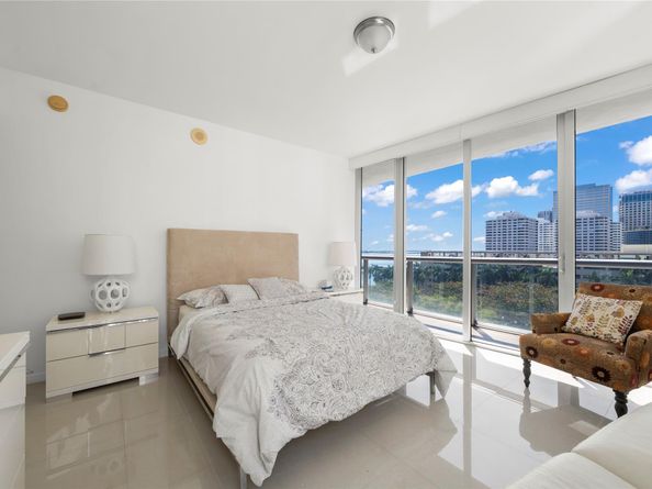 495 Brickell Ave 811, Miami FL 33131