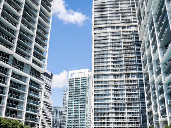 495 Brickell Ave 811, Miami FL 33131