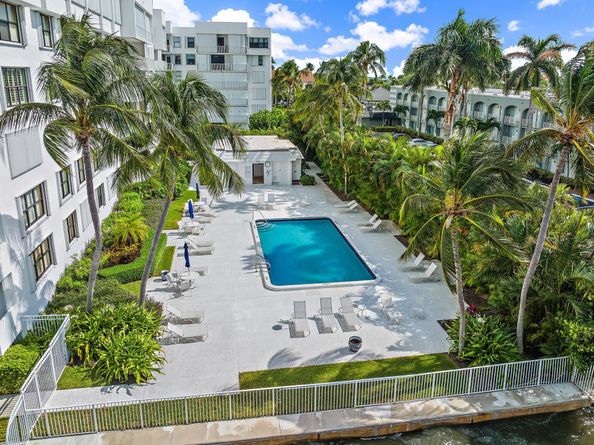 2860 S Ocean Boulevard 106, Palm Beach FL 33480
