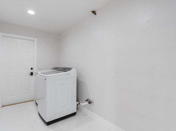 516 Muirfield Drive, Atlantis FL 33462