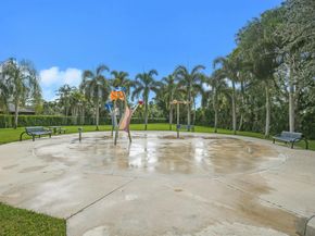 516 Muirfield Drive, Atlantis FL 33462