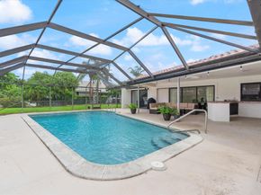 516 Muirfield Drive, Atlantis FL 33462