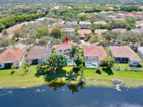 4032 Pinewood Ln, Weston FL 33331