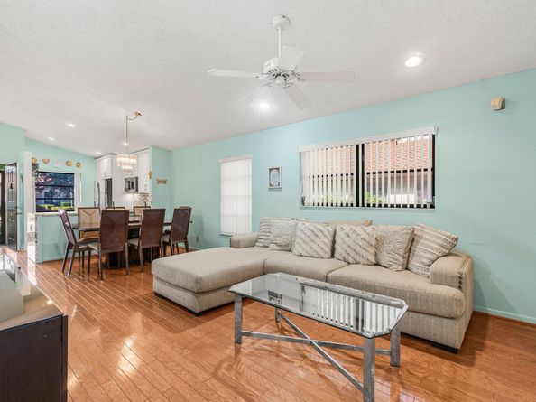 6235 Kings Gate Circle, Delray Beach FL 33484