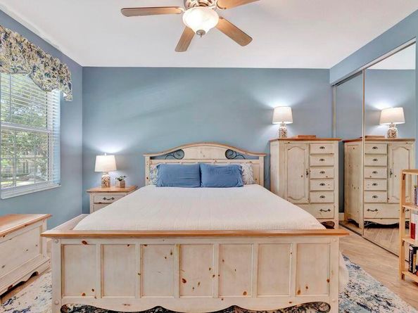 180 Freeport Drive, Jupiter FL 33458