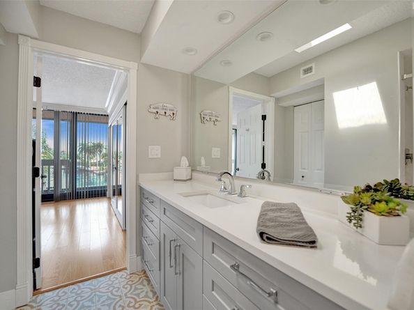 1100 SE 5th Ct 77, Pompano Beach FL 33060