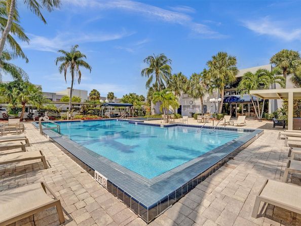1100 SE 5th Ct 77, Pompano Beach FL 33060