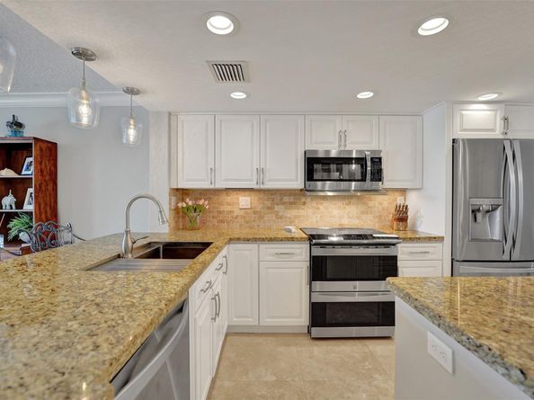 1100 SE 5th Ct 77, Pompano Beach FL 33060