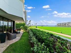 123 Lakeshore Drive 143, North Palm Beach FL 33408