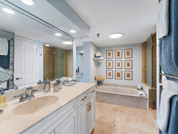 123 Lakeshore Drive 143, North Palm Beach FL 33408
