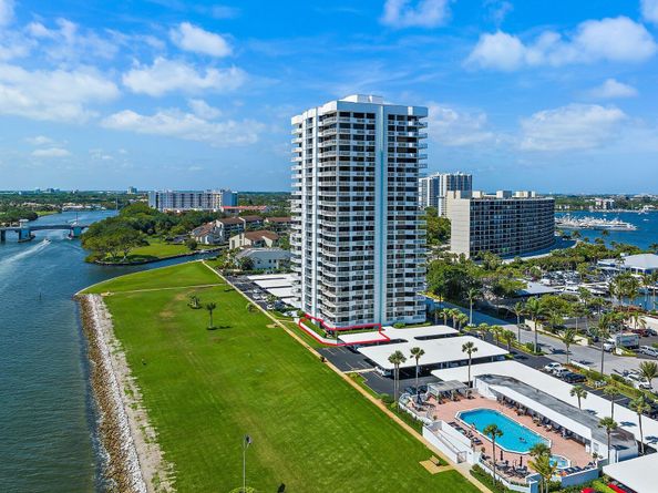 123 Lakeshore Drive 143, North Palm Beach FL 33408