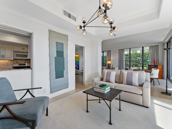 123 Lakeshore Drive 143, North Palm Beach FL 33408