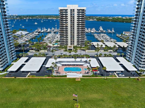 123 Lakeshore Drive 143, North Palm Beach FL 33408