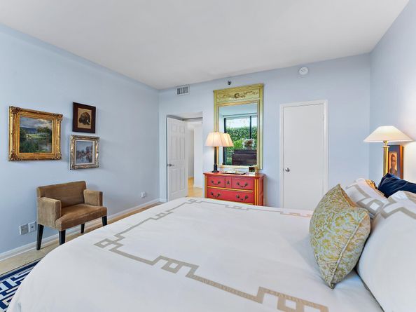 123 Lakeshore Drive 143, North Palm Beach FL 33408