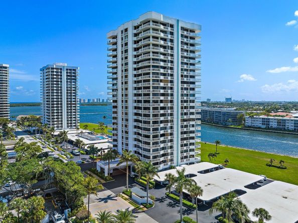 123 Lakeshore Drive 143, North Palm Beach FL 33408