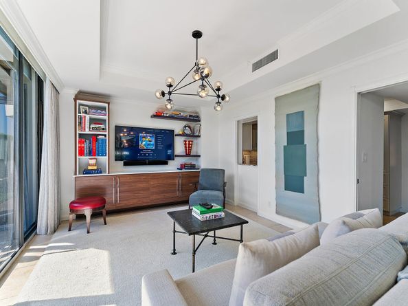 123 Lakeshore Drive 143, North Palm Beach FL 33408