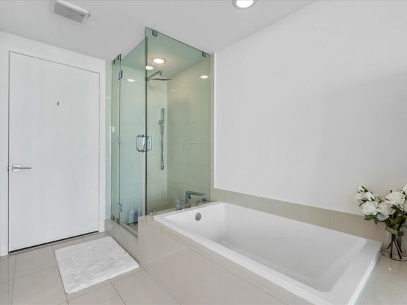650 NE 32nd Street 4501, Miami FL 33137